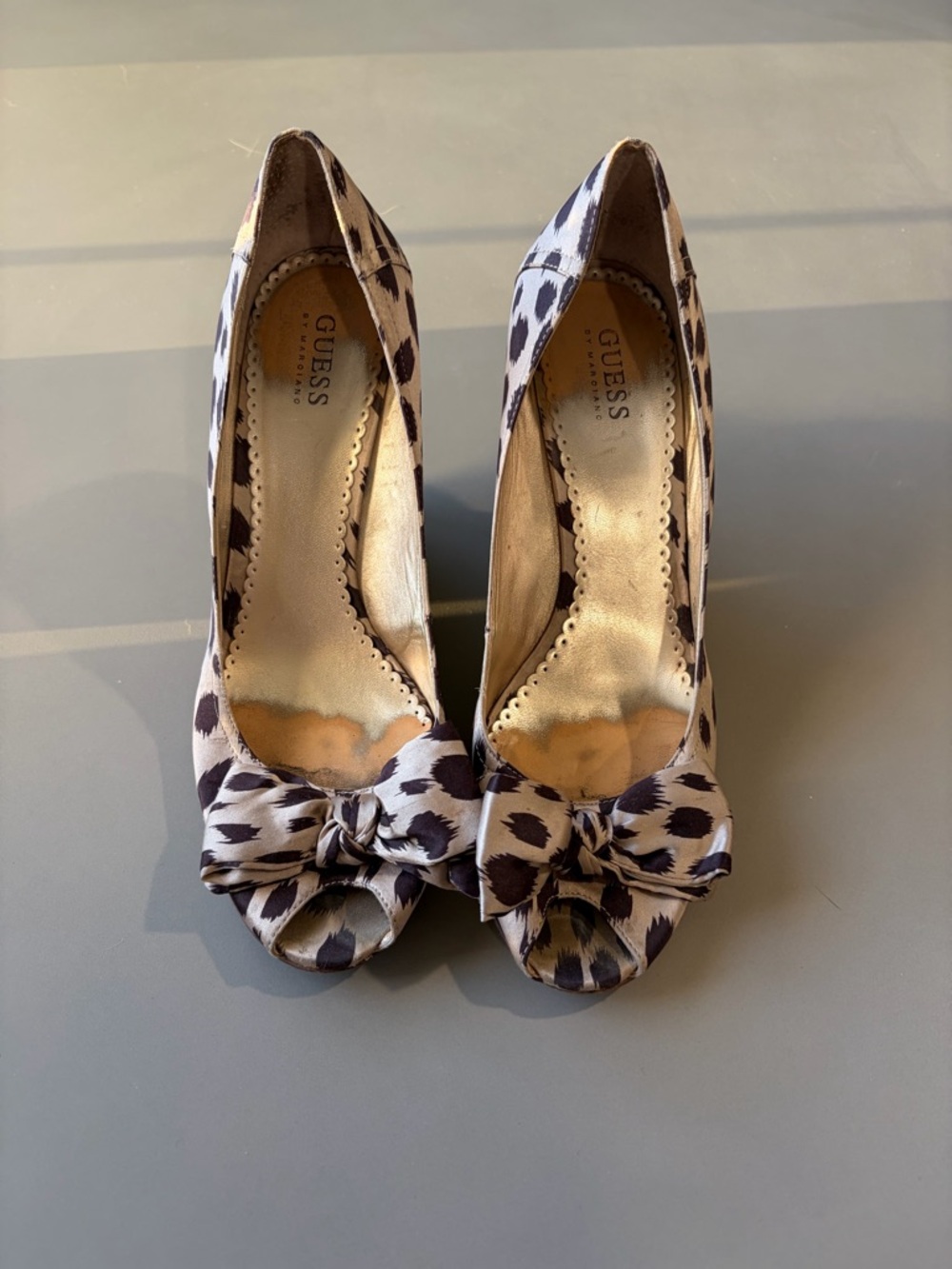 GUESS Women's Leopard-Print Peep-Toe Pumps with Bow in Cream & Brown